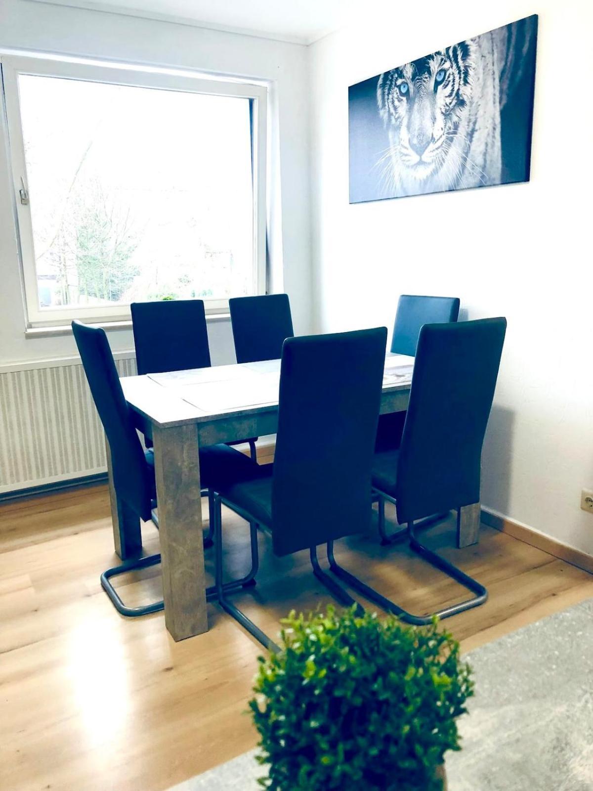 Wohnung Mit Neuem Bad Und Kueche Gelsenkirchen Ngoại thất bức ảnh